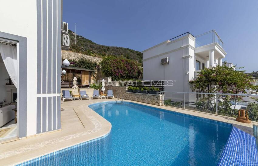 House with Pool Close to Beach in Kalkan 12
