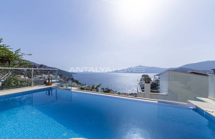 House with Pool Close to Beach in Kalkan 2