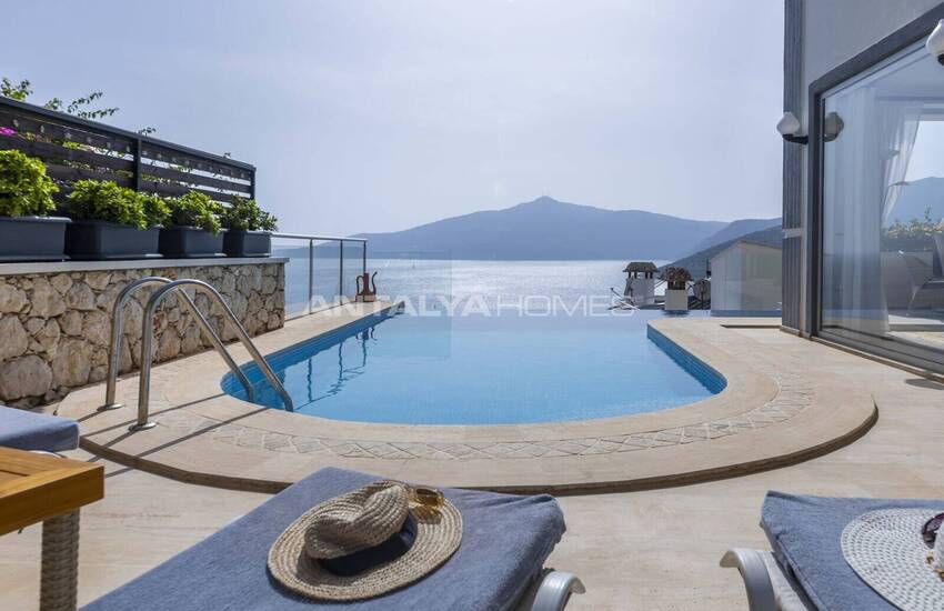 House with Pool Close to Beach in Kalkan 10