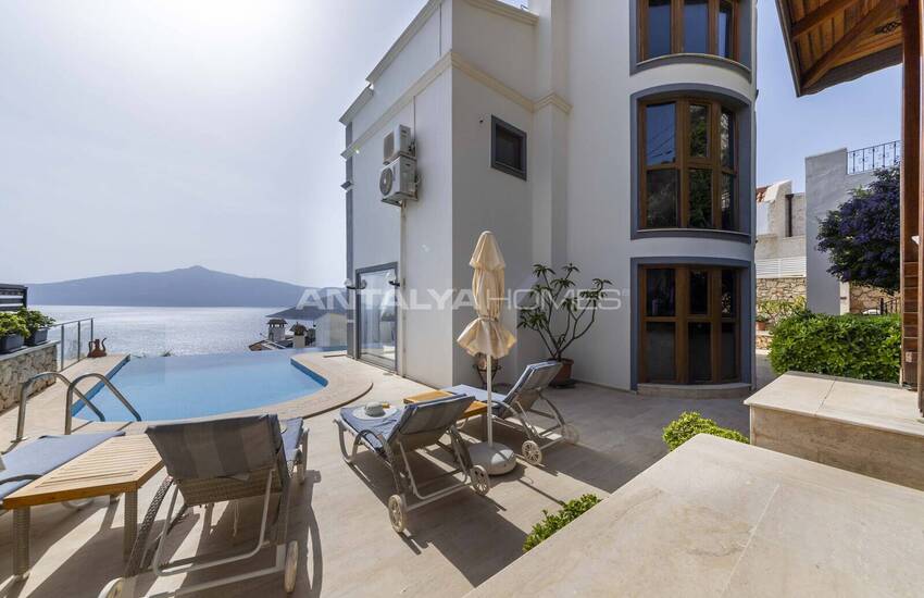 House with Pool Close to Beach in Kalkan 7