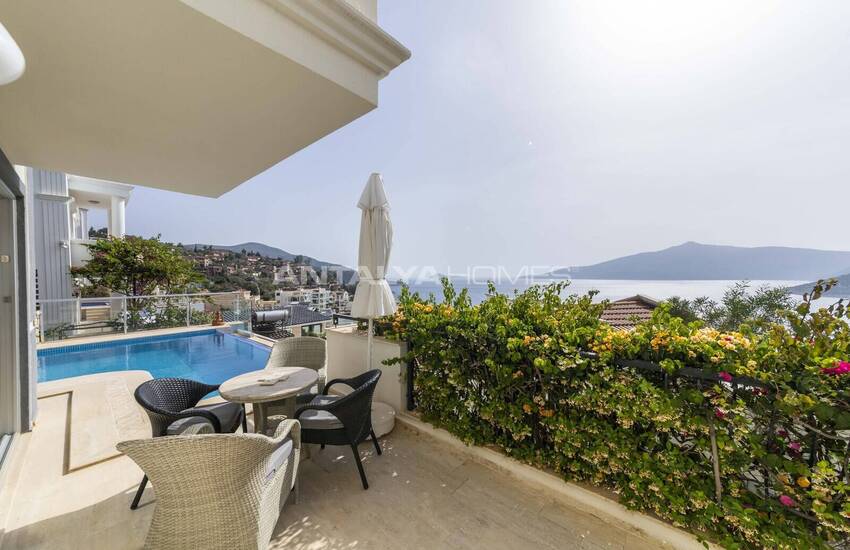 House with Pool Close to Beach in Kalkan 5