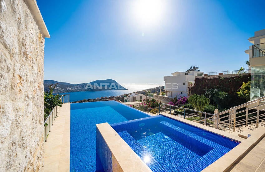 Kaş Kalkan'da Özel Havuzlu Deniz Manzaralı Villa 7
