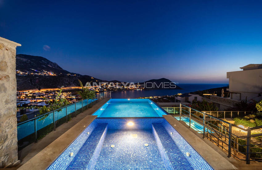 Kaş Kalkan'da Özel Havuzlu Deniz Manzaralı Villa 3