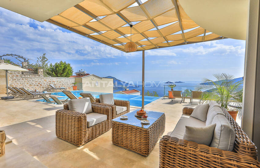 Kaş Kalkan'da Havuzlu ve Deniz Manzaralı Lüks 5+1 Villa 10