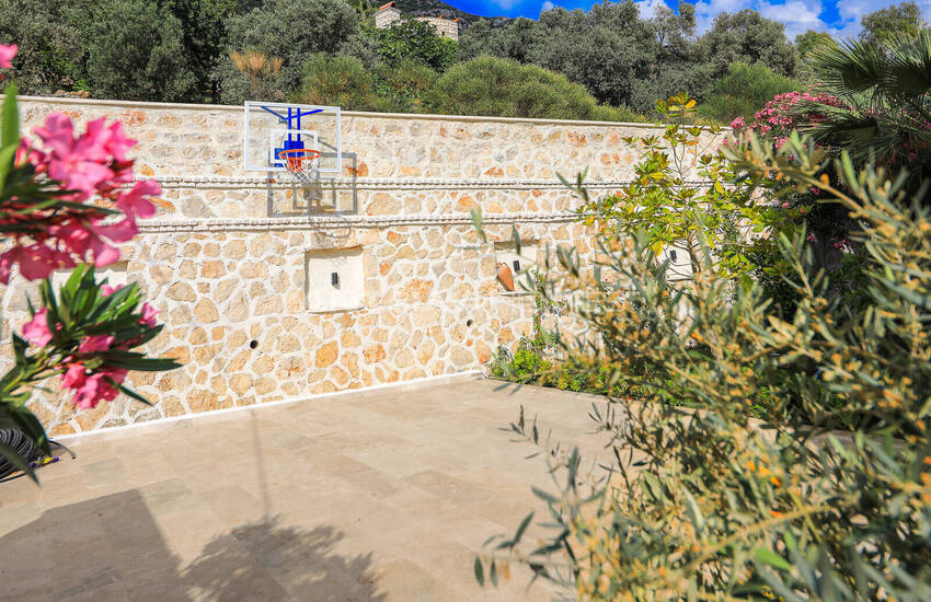 Kaş Kalkan'da Havuzlu ve Deniz Manzaralı Lüks 5+1 Villa 17