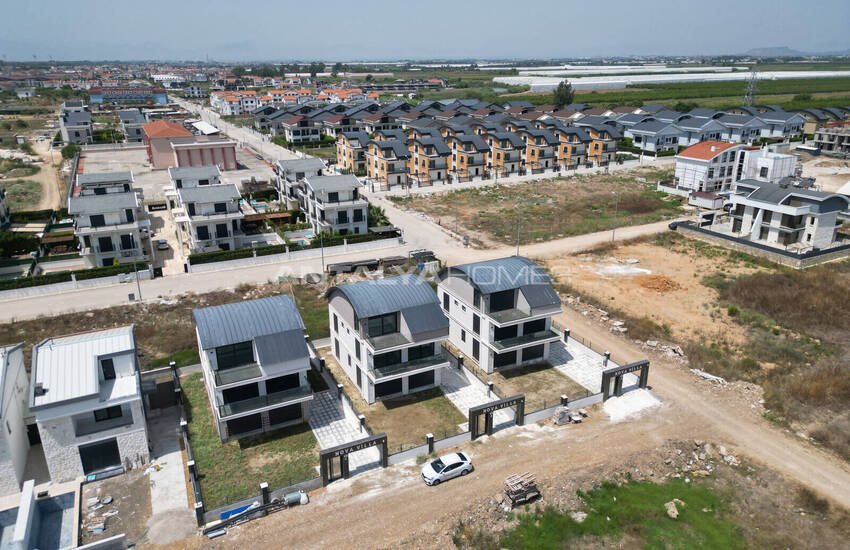 Antalya Belek'te Bahçeli Geniş Müstakil Ev 3