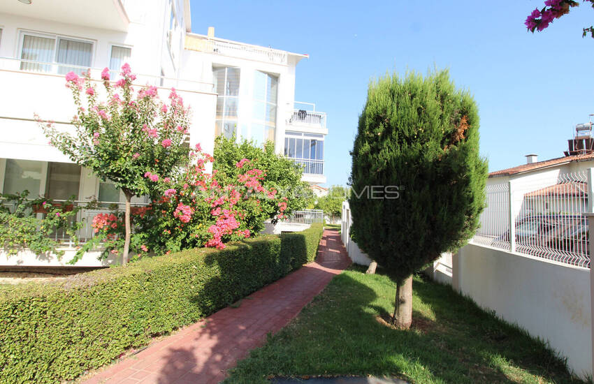 Belek'te Tatil Köyü Olanaklarına Sahip Sitede Eşyalı 2+1 Daire 17