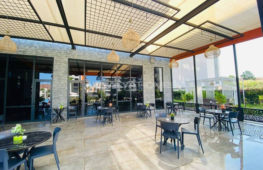 Alanya Merkezinde Havuzlu Sitede Şık Daireler 9