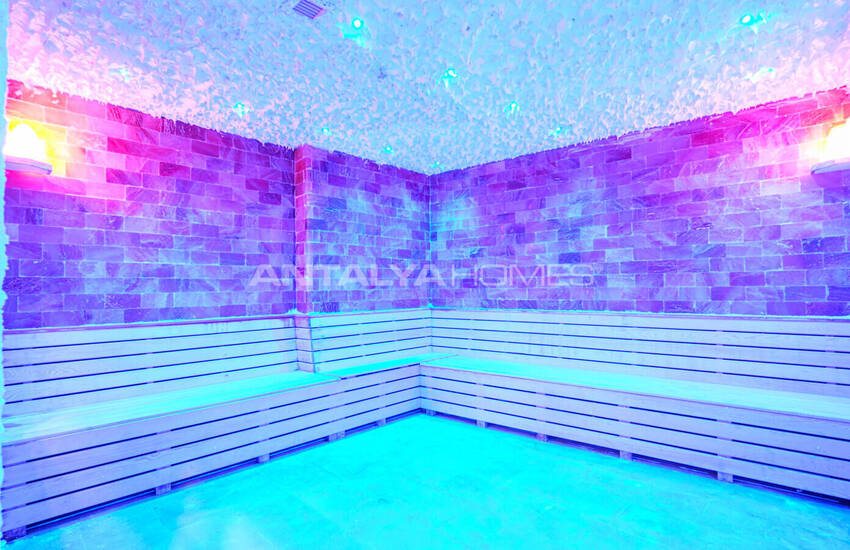 Alanya Merkezinde Havuzlu Sitede Şık Daireler 21