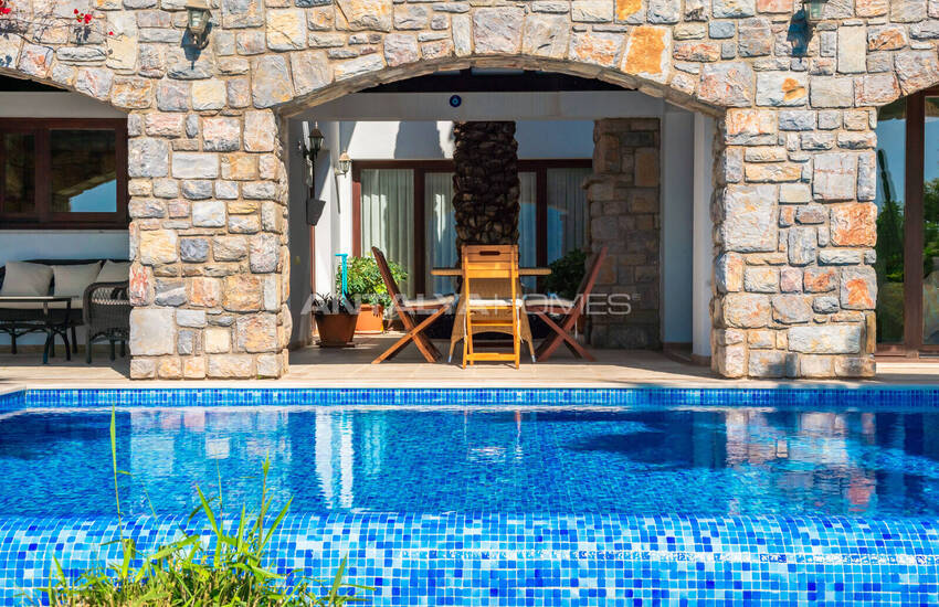 Beachfront House with Beach Access and Pool in Kalkan 15