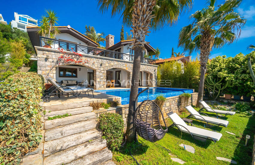 Beachfront House with Beach Access and Pool in Kalkan 2