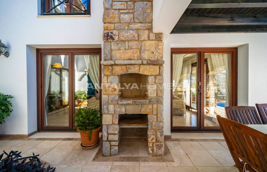 Beachfront House with Beach Access and Pool in Kalkan 30