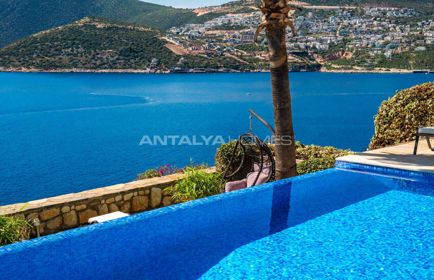 Beachfront House with Beach Access and Pool in Kalkan 4