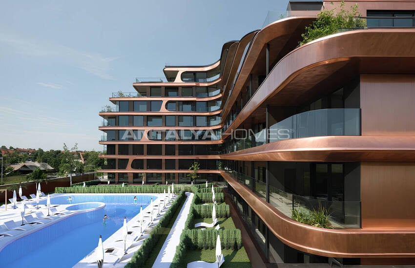 Antalya Altıntaş'ta Zengin Olanaklı Sitede Şık Daireler 1