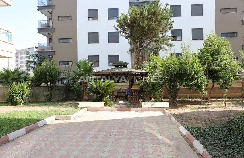 2-zimmer-wohnung Mit Poolblick In Konyaaltı Sun City Residence 2