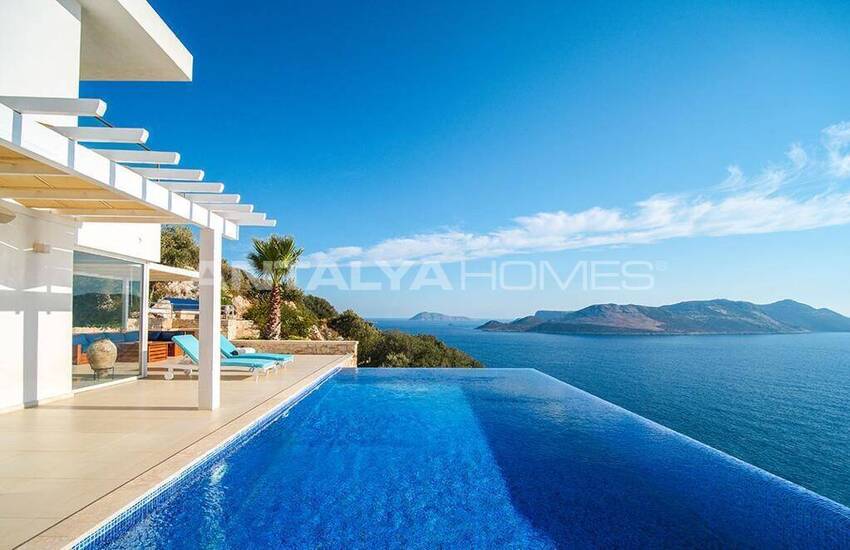 5-bedroom House with Infinity Pool in Antalya Kaş 4