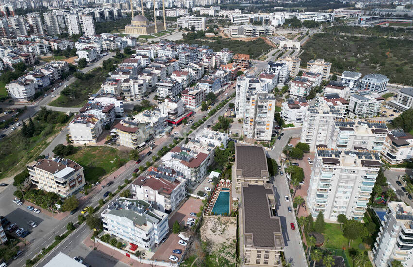 Konyaaltı'nda Denize Yakın Havuzlu Sitede Şık Daireler 14