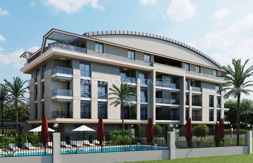 Konyaaltı'nda Denize Yakın Havuzlu Sitede Şık Daireler 7