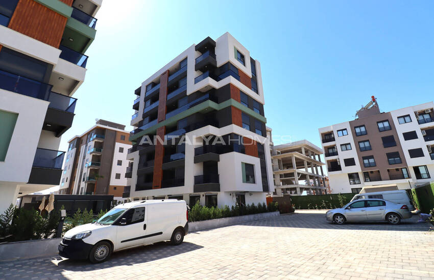آپارتمان‌ها در مجتمعی با استخر نزدیک بیمارستان در آنتالیا 2