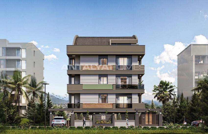 Antalya Kepez'de Tramvaya Yakın Geniş Daireler