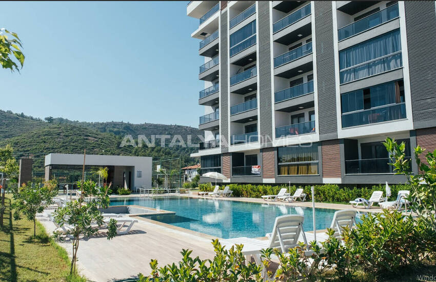 Apartments with a Pool Near the Sea in Gazipaşa Antalya