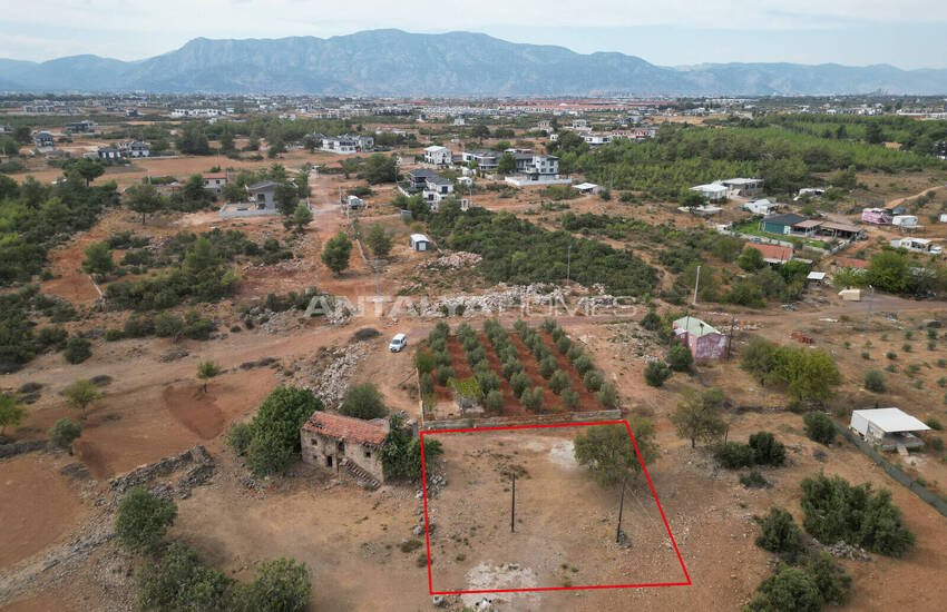 Terrain De 790 M² Prêt À Construire À Döşemealtı 1