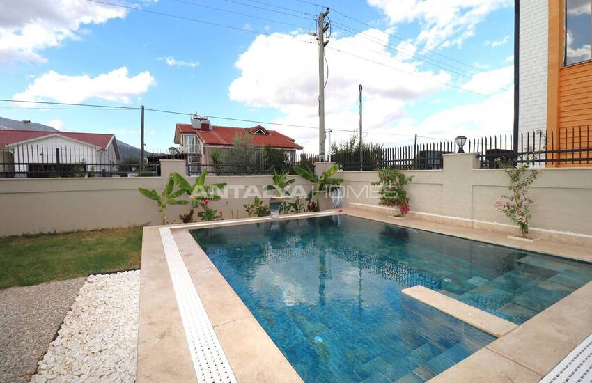 Antalya Döşemealtı'nda Havuzlu ve Dağ Manzaralı Ev 9