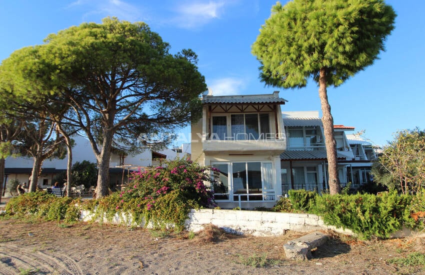 Antalya Manavgat'ta Denize Yakın Sitede 3 Yatak Odalı Villa 2