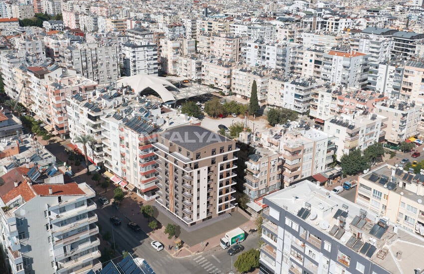 Apartments Near the Main Road and Sea in Antalya Muratpaşa