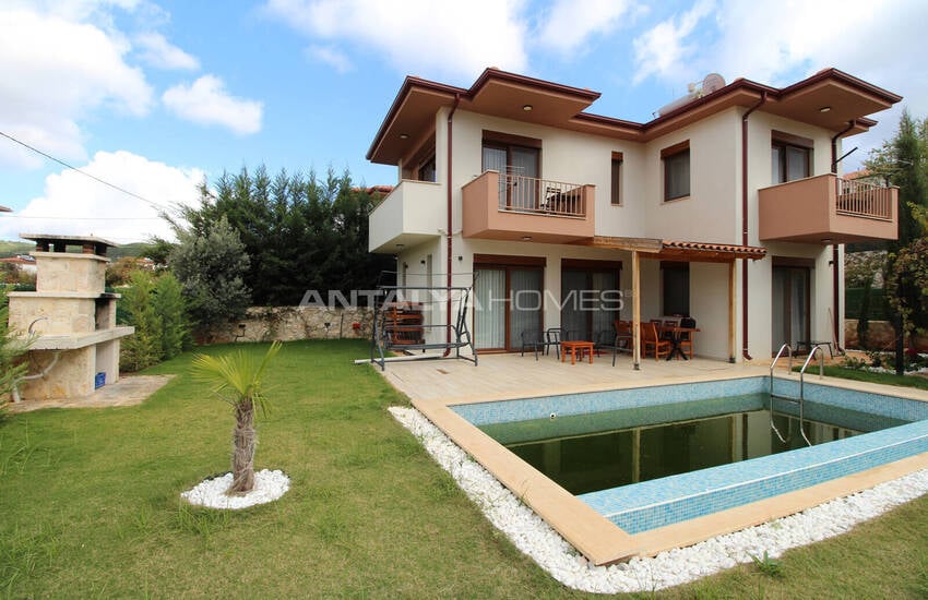 Villa 3 Chambres Avec Piscine Et Jardin À Antalya Kaş