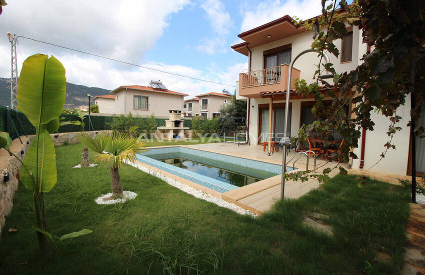 Villa 3 Chambres Avec Piscine Et Jardin À Antalya Kaş 2