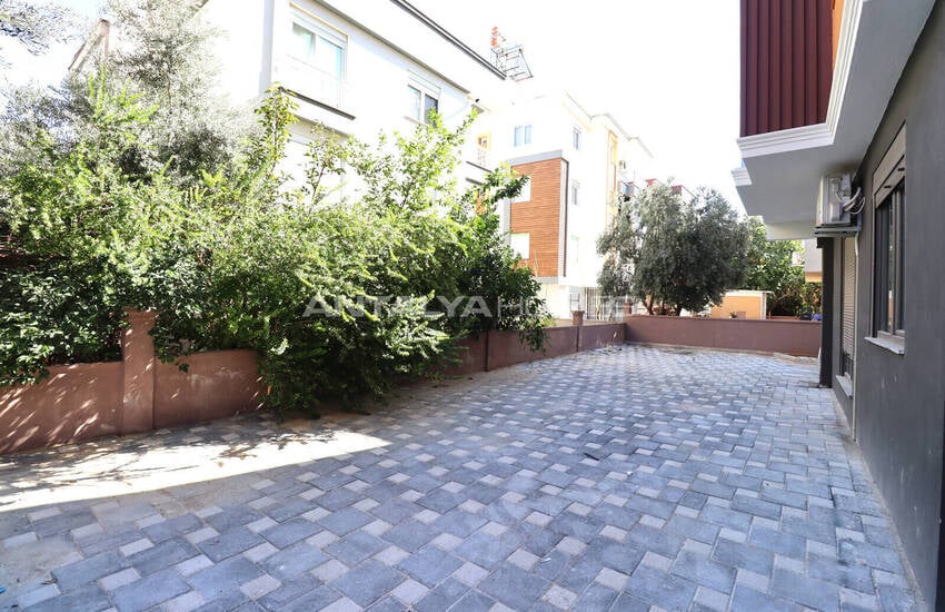 Antalya'da Ulaşım ve Olanaklara Yakın Daire 5