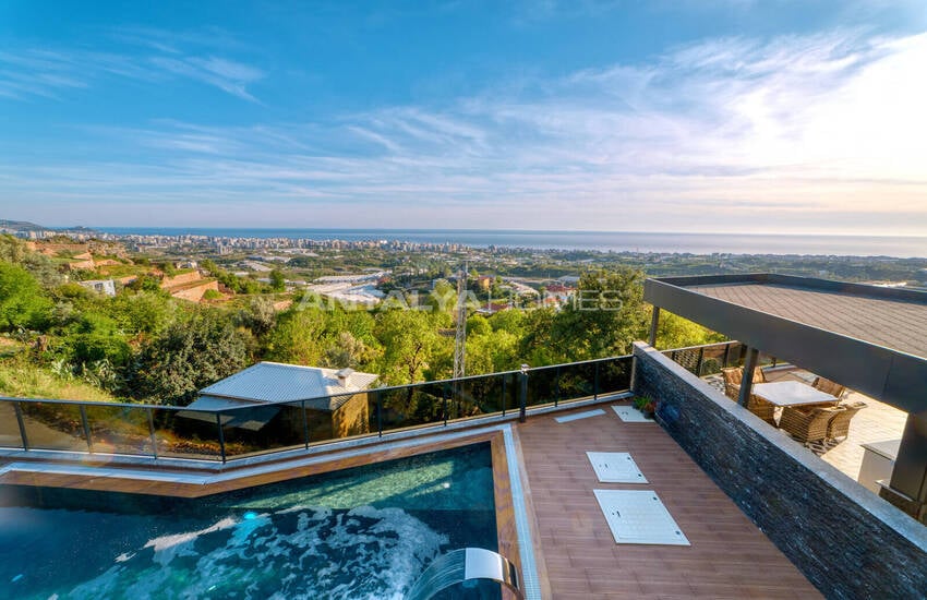 Elegant Villas with Pool and Sauna in Alanya 8