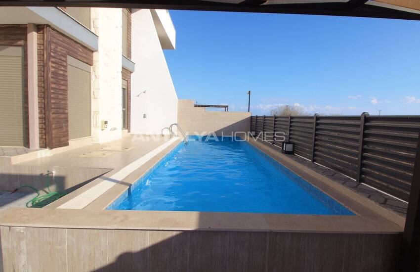 Полудом с 4 спальнями, бассейном и садом в Белеке 5