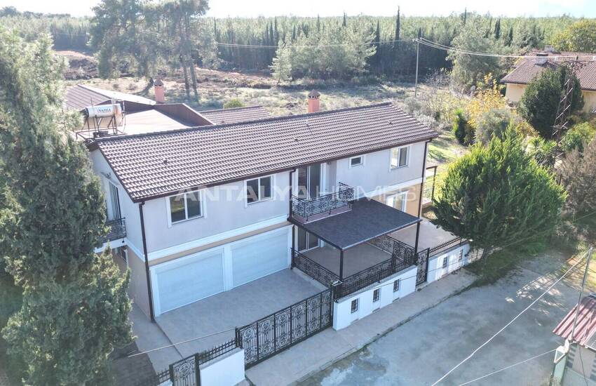 Detached House with Forest Views in Antalya Kepez 12