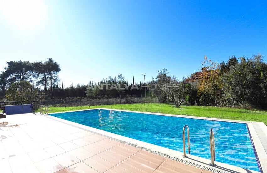 Detached House with Forest Views in Antalya Kepez 3