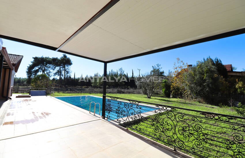 Detached House with Forest Views in Antalya Kepez 7