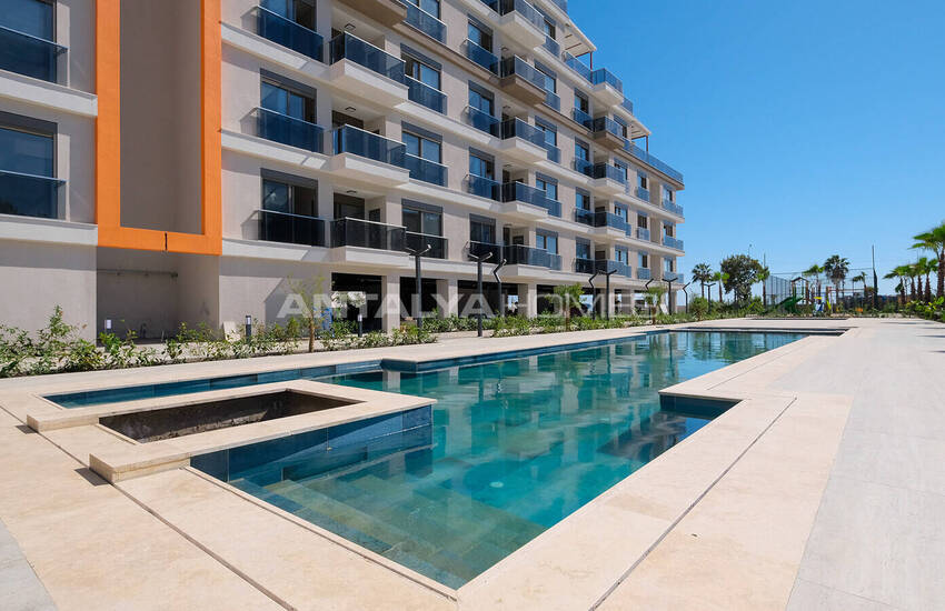 Beachfront Flats with Resort-style Amenities in Antalya Finike 5