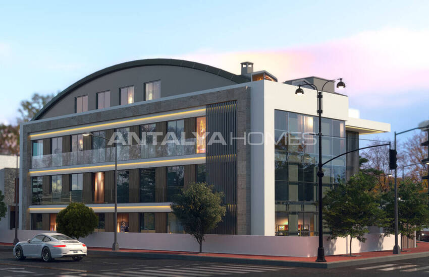 Antalya Muratpaşa'da Olanaklara Yakın Havuzlu Sitede Şık Daireler