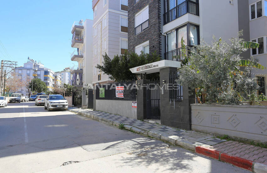 1-bedroom Flat Near Daily Amenities in Antalya Muratpaşa 2