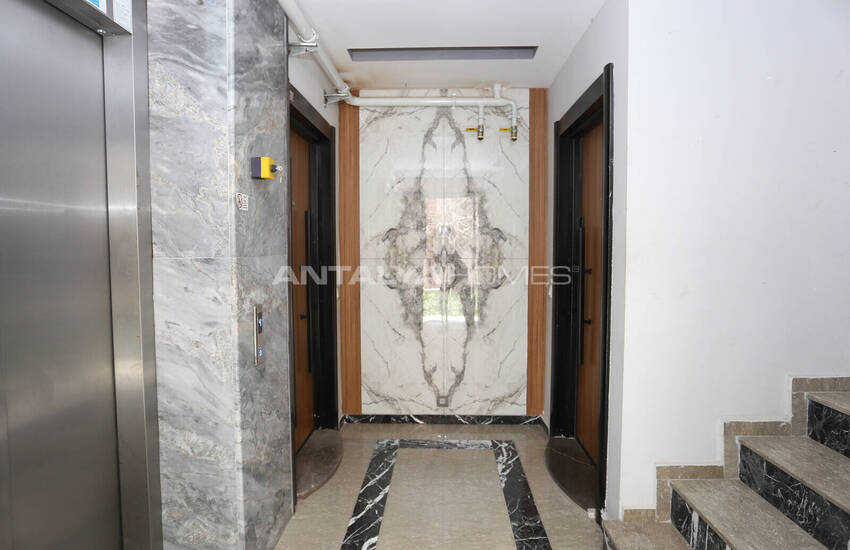 1-bedroom Flat Near Daily Amenities in Antalya Muratpaşa 7