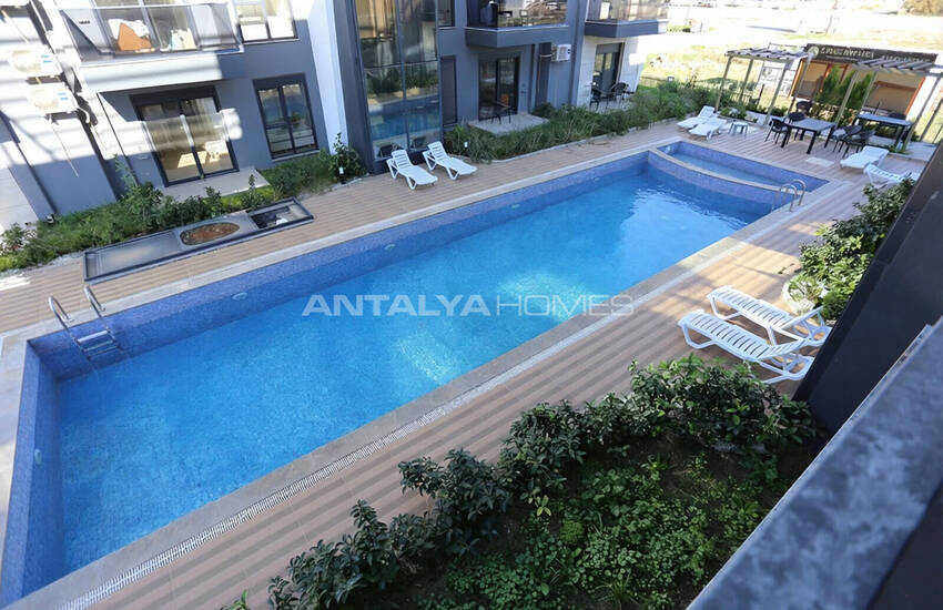 Building with High Rental Income Potential in Antalya Altintas 1