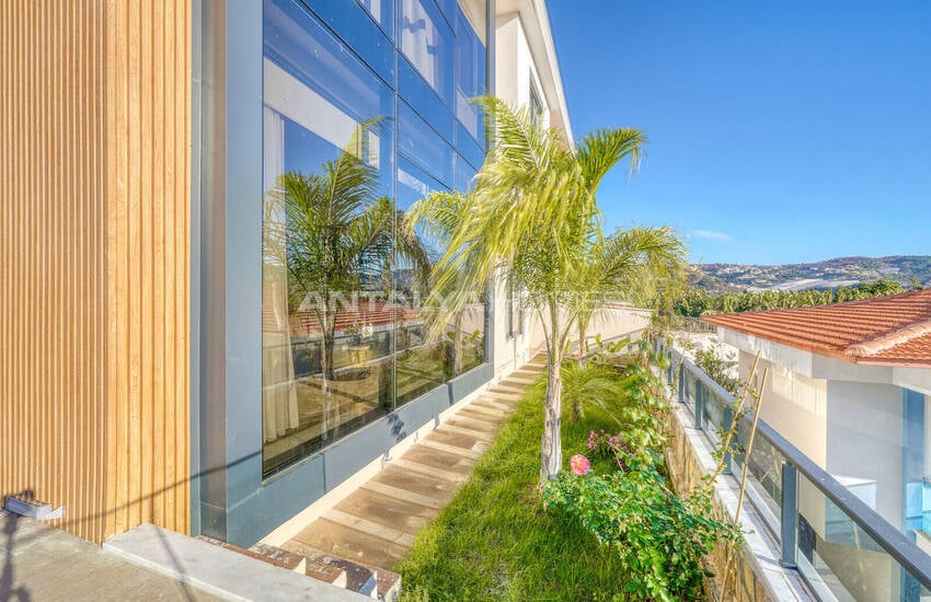 Alanya Kargıcak'ta Deniz Manzaralı Lüks 12 Odalı Villa 14