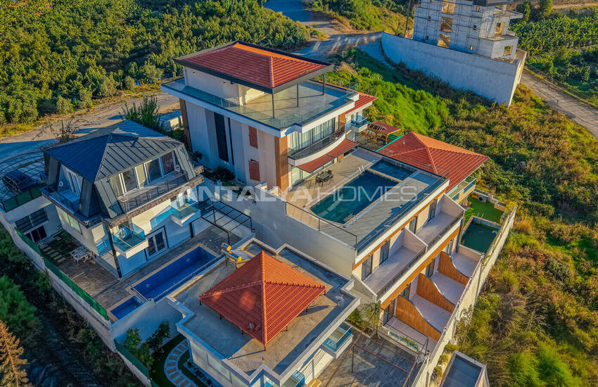 Alanya Kargıcak'ta Deniz Manzaralı Lüks 12 Odalı Villa 5