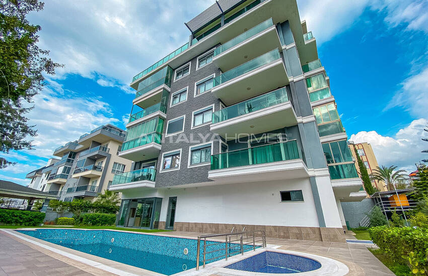 Меблированная квартира в комплексе в 500 м от моря в Алании 1