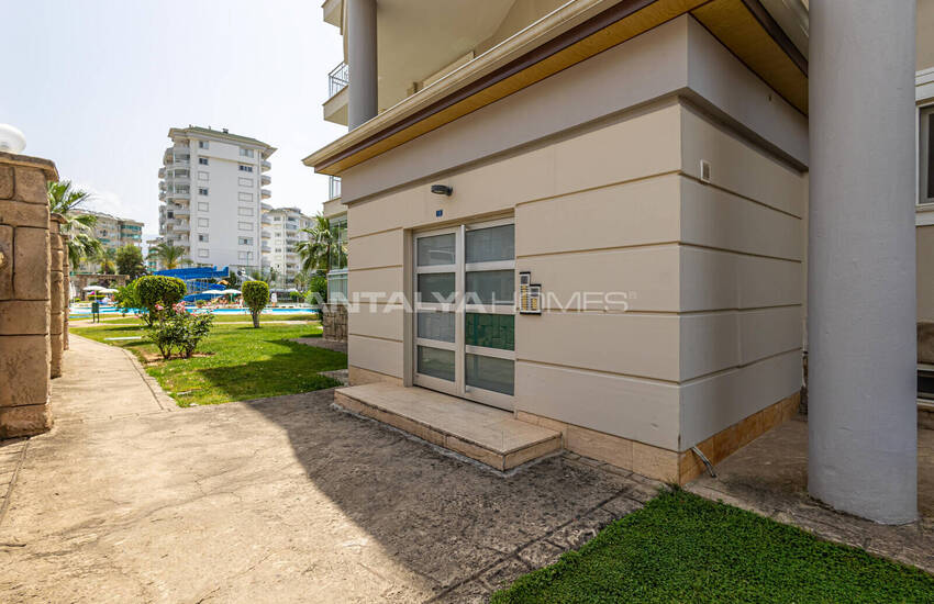 2-комнатная квартира в комплексе рядом с морем в Алании Чиккилли 8