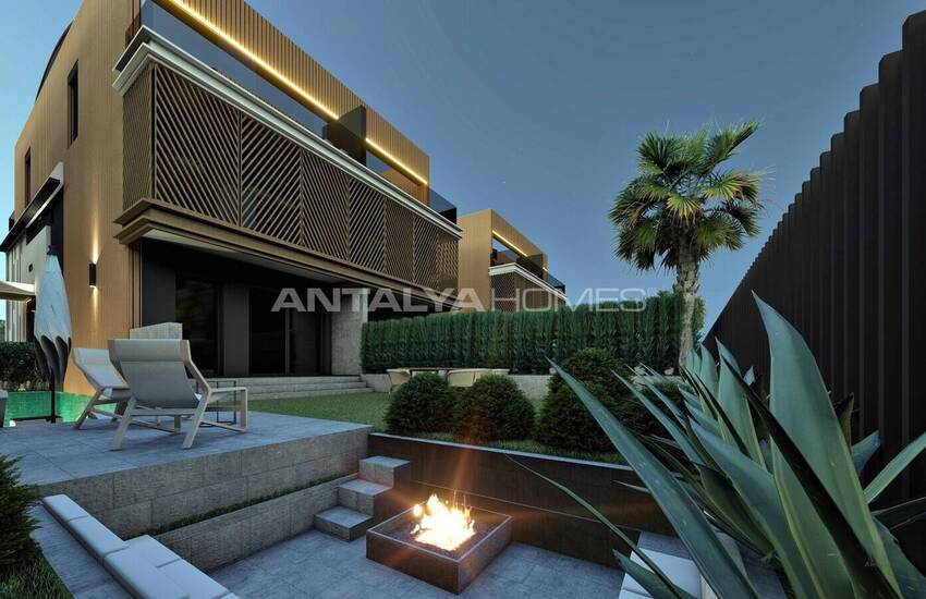Antalya Aksu'da Özel Havuzlu 4+2 Satılık Şık Villalar 16