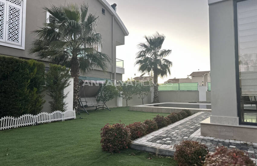 منزل من 4 غرف نوم مع ميزات عالية الجودة في أنطاليا كادري 8