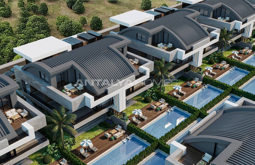 4-bedroom Triplex House with Pool and Garden in Belek 6