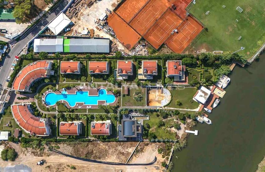 Elegant House in Complex with Private Marina in Antalya Kadriye 8